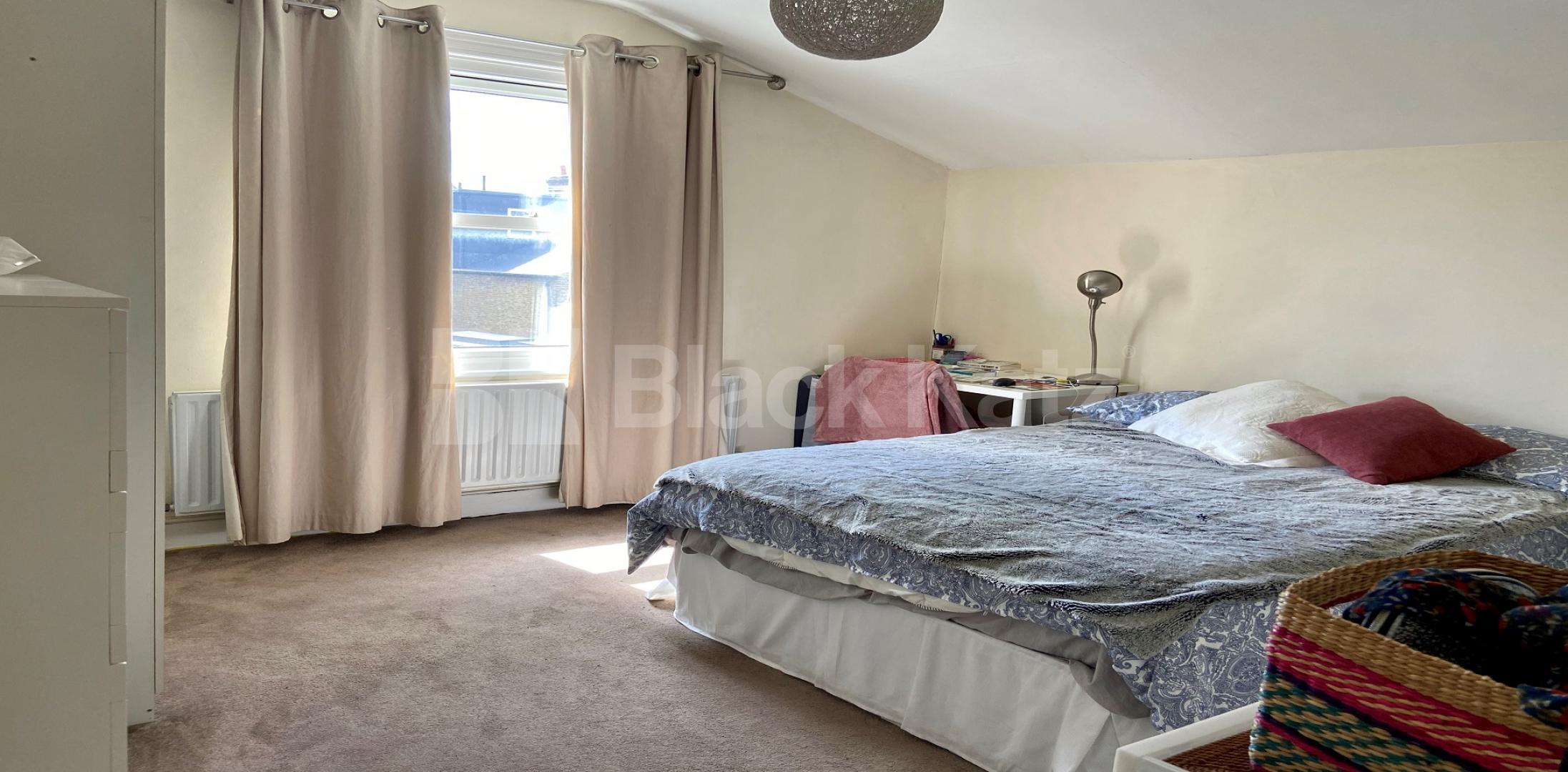 			LET , 2 Bedroom, 1 bath, 1 reception Apartment			 Cavendish Road , Clapham South 