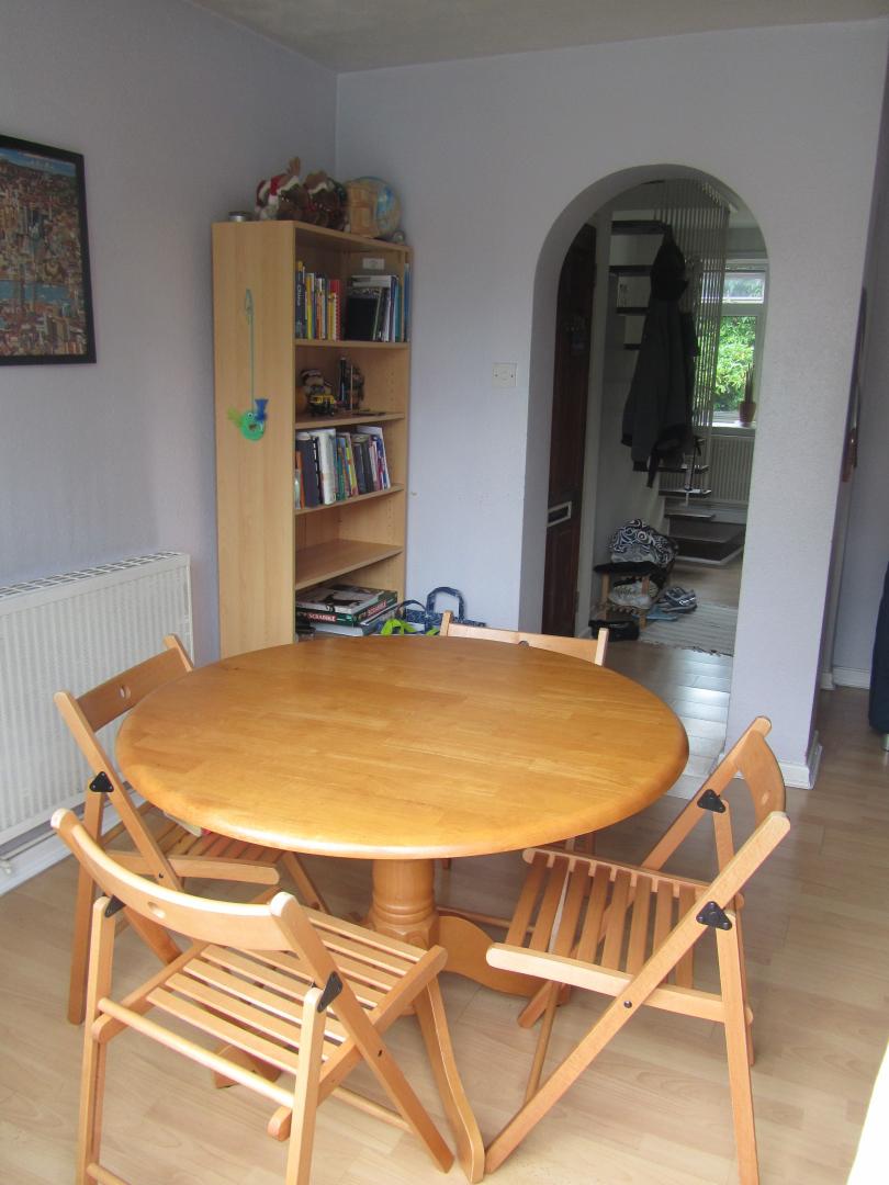 			MUST BE SEEN, 2 Bedroom, 1 bath, 1 reception Flat			 Cavendish Close, KILBURN