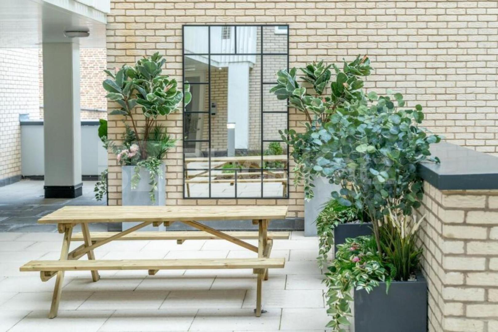 One bedroom property located close to an array of amenities Caxton Road, Wood Green