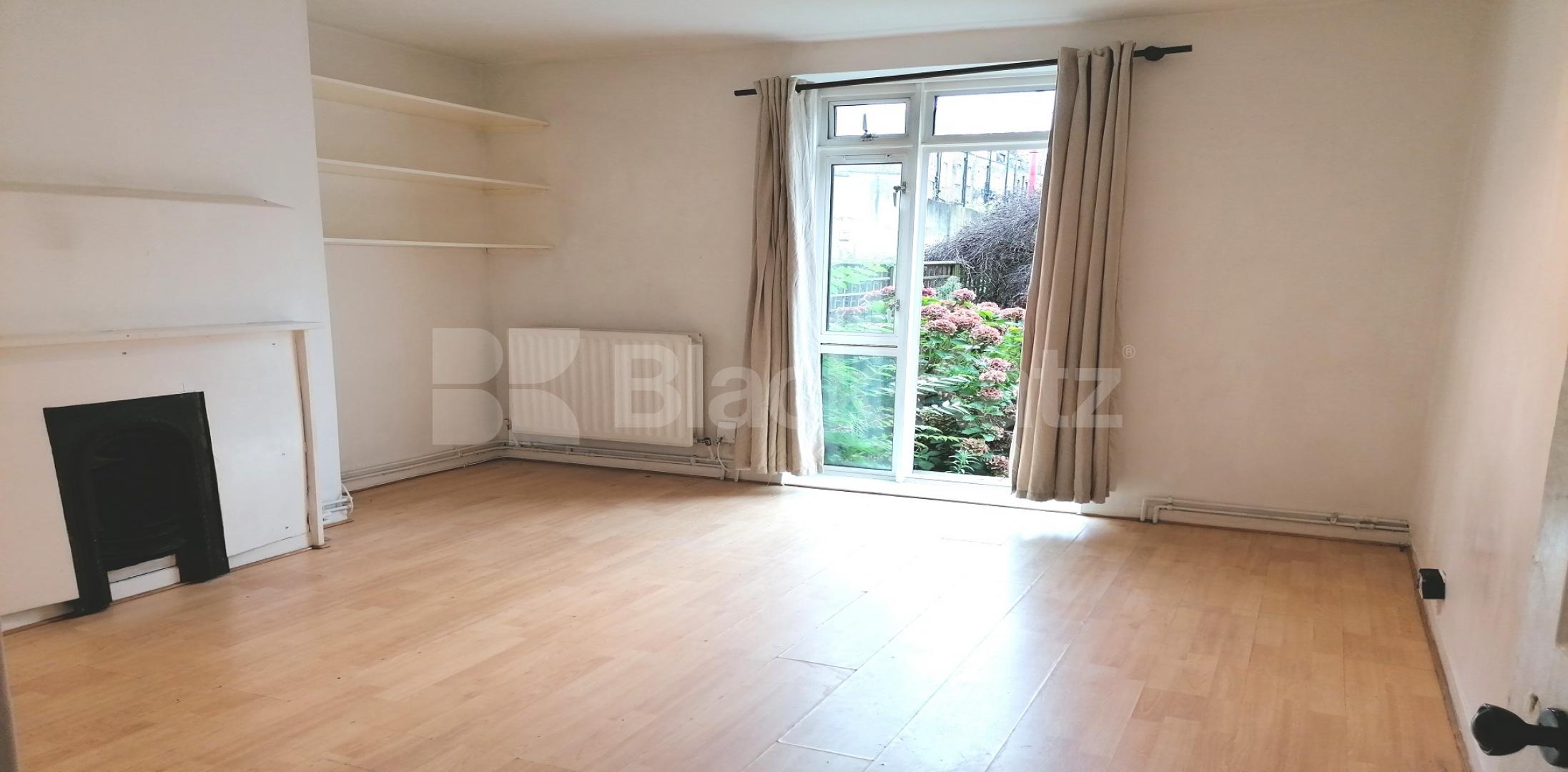 			LET , 2 Bedroom, 1 bath, 1 reception Ground Floor Flat			 Hercules Road, Waterloo