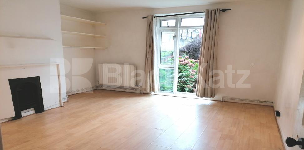 			LET , 2 Bedroom, 1 bath, 1 reception Ground Floor Flat			 Hercules Road, Waterloo