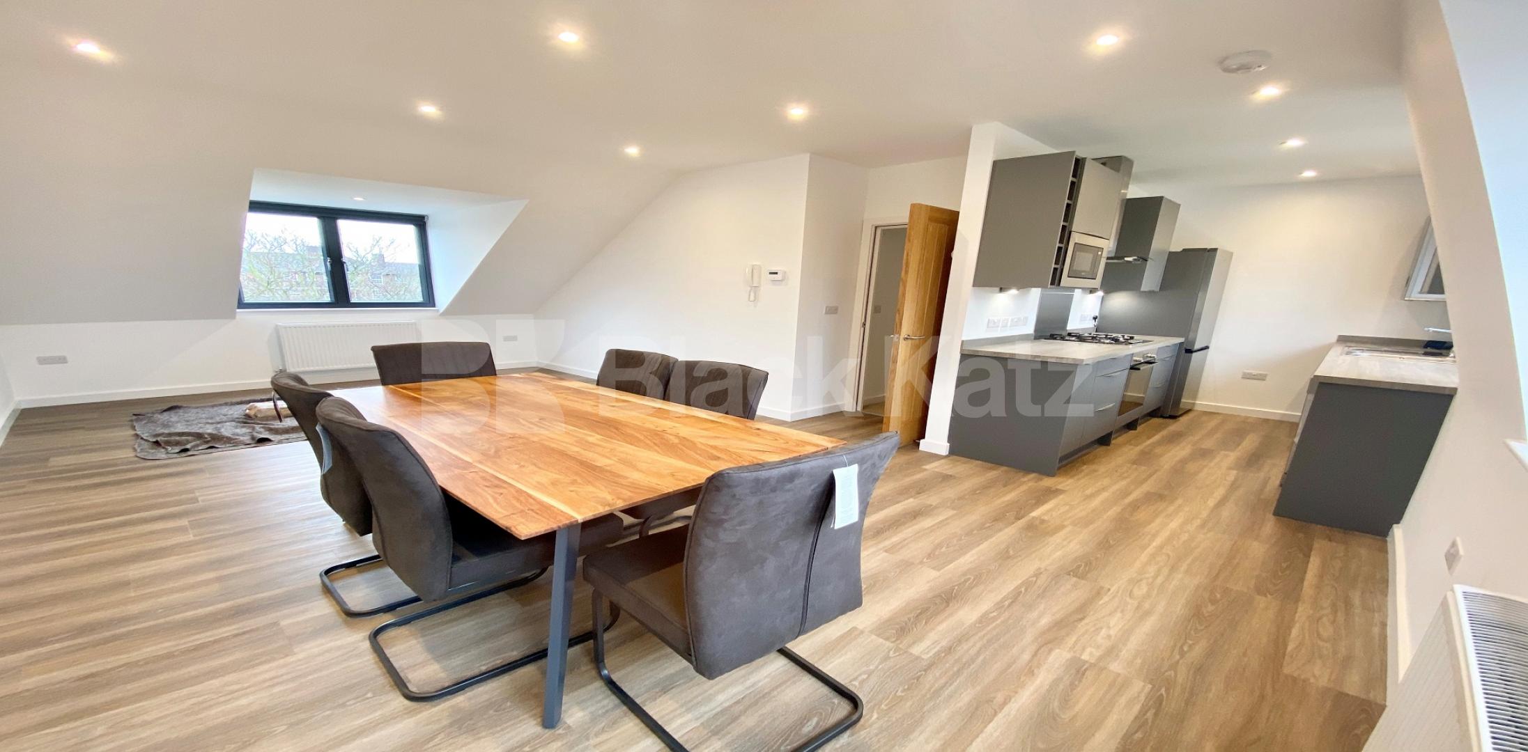 			LET, 2 Bedroom, 1 bath, 1 reception Apartment			 Brixton Road, Oval