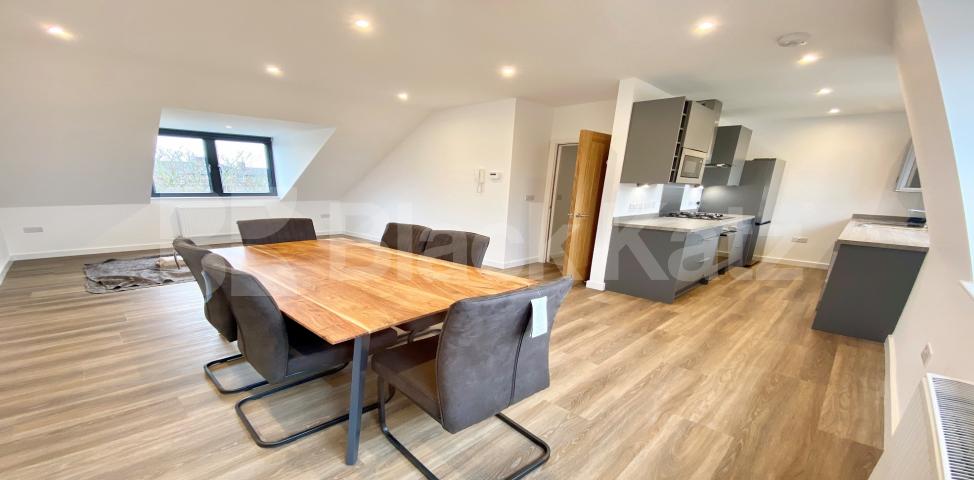 			LET, 2 Bedroom, 1 bath, 1 reception Apartment			 Brixton Road, Oval