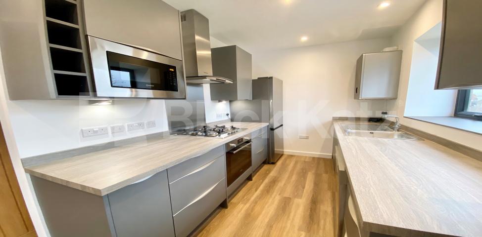 			LET, 2 Bedroom, 1 bath, 1 reception Apartment			 Brixton Road, Oval