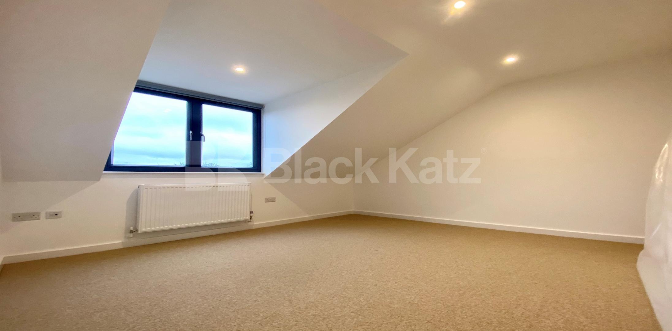 			LET, 2 Bedroom, 1 bath, 1 reception Apartment			 Brixton Road, Oval