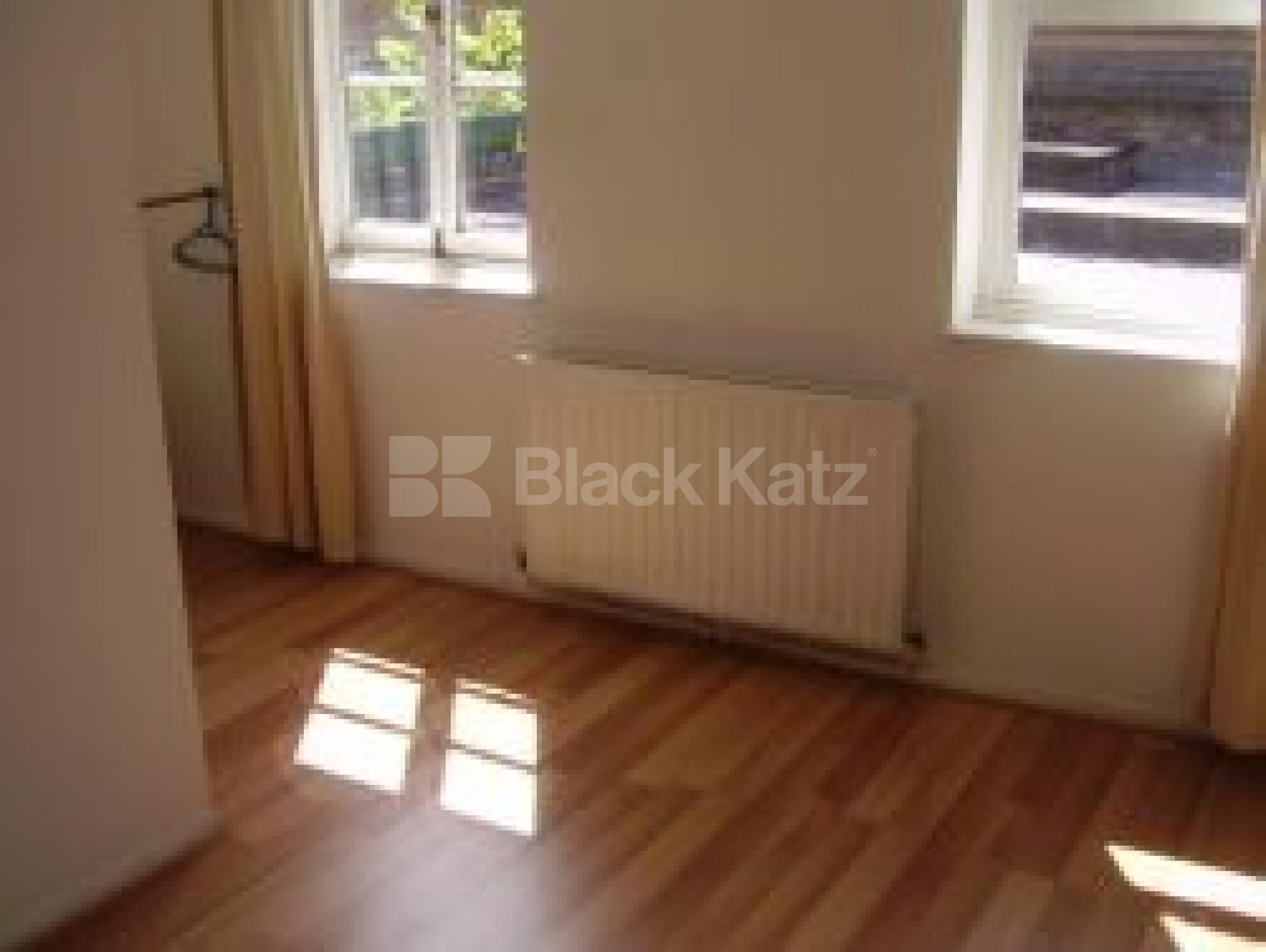 			1 Bedroom, 1 bath, 1 reception Flat			 Chapel Market, ANGEL N1 N1