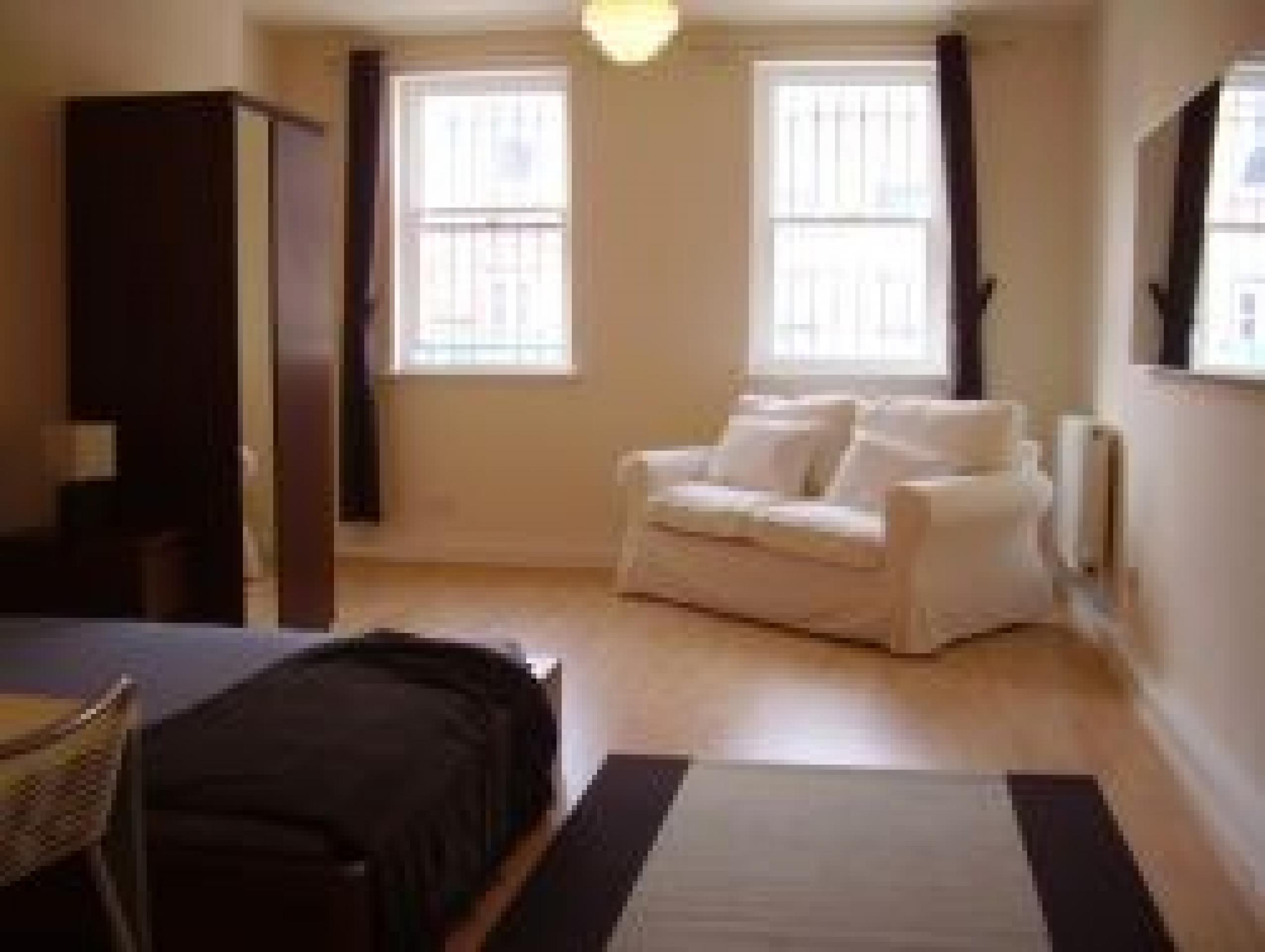 			Studio Apartment, 1 bath, 1 reception Flat			 Chapel Market, ANGEL N1 N1