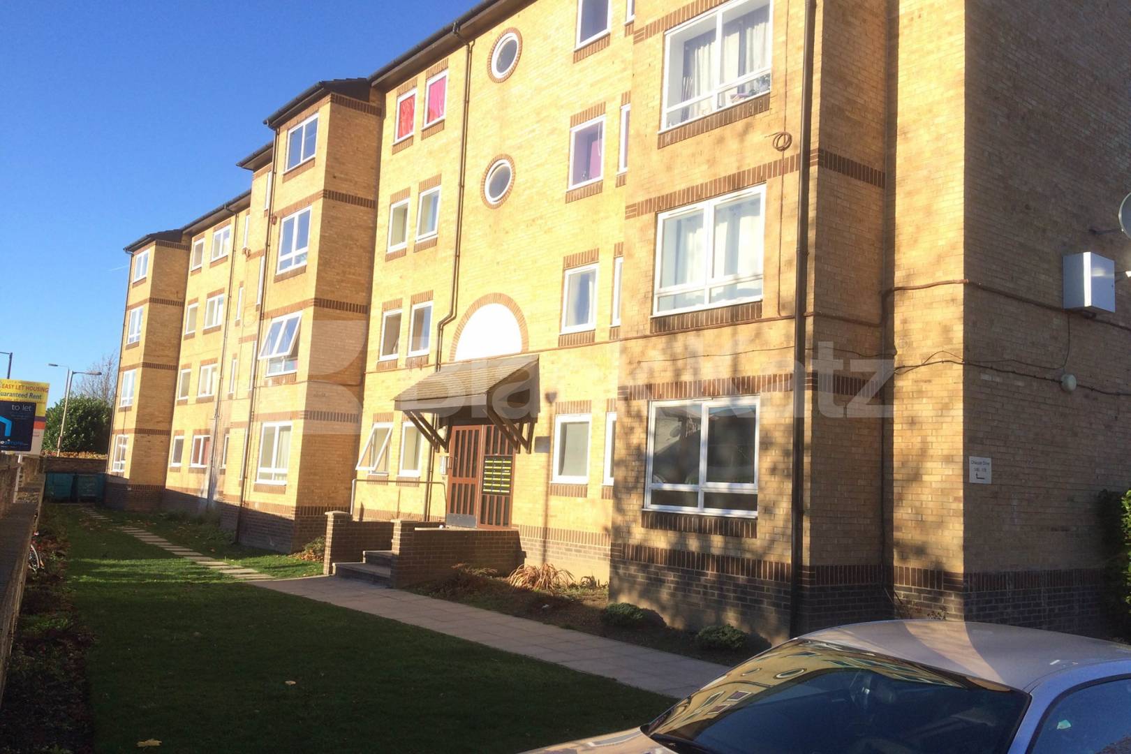 bright & airy one bedroomed apartment  Chaucer Drive, London Bridge/Bermondsey