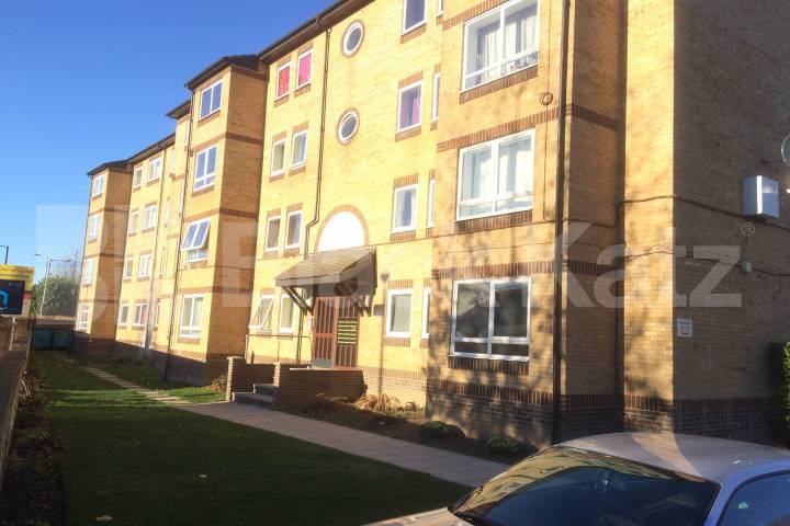 bright & airy one bedroomed apartment  Chaucer Drive, London Bridge/Bermondsey