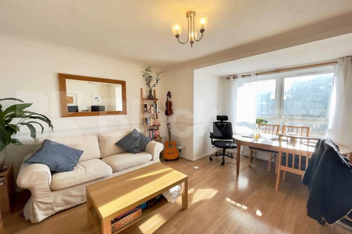 bright & airy one bedroomed apartment  Chaucer Drive, London Bridge/Bermondsey