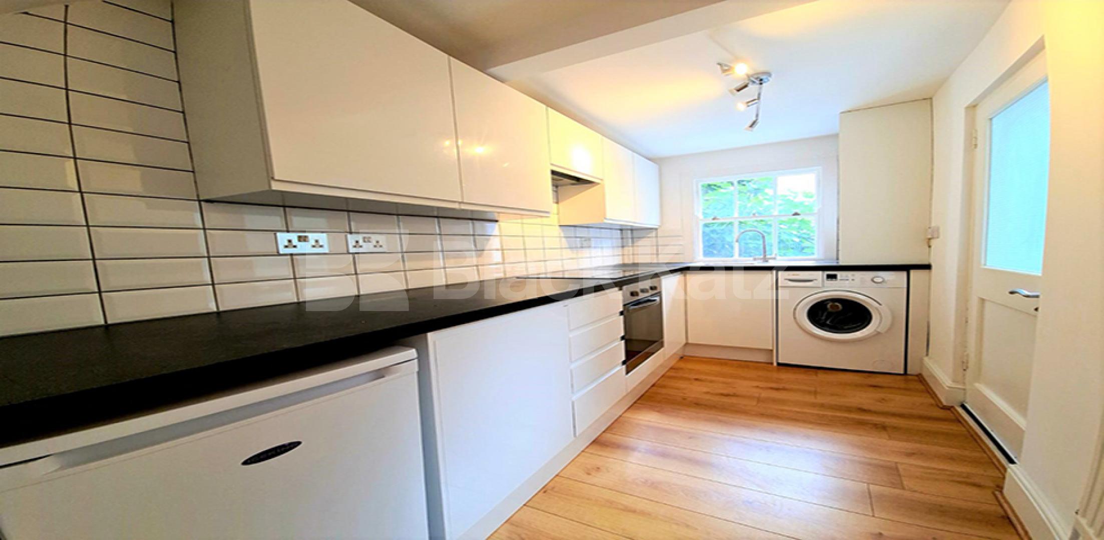 			NEW INSTRUCTION!, 1 Bedroom, 1 bath, 1 reception Flat			 Chepstow Road, NOTTING HILL / BAYSWATER