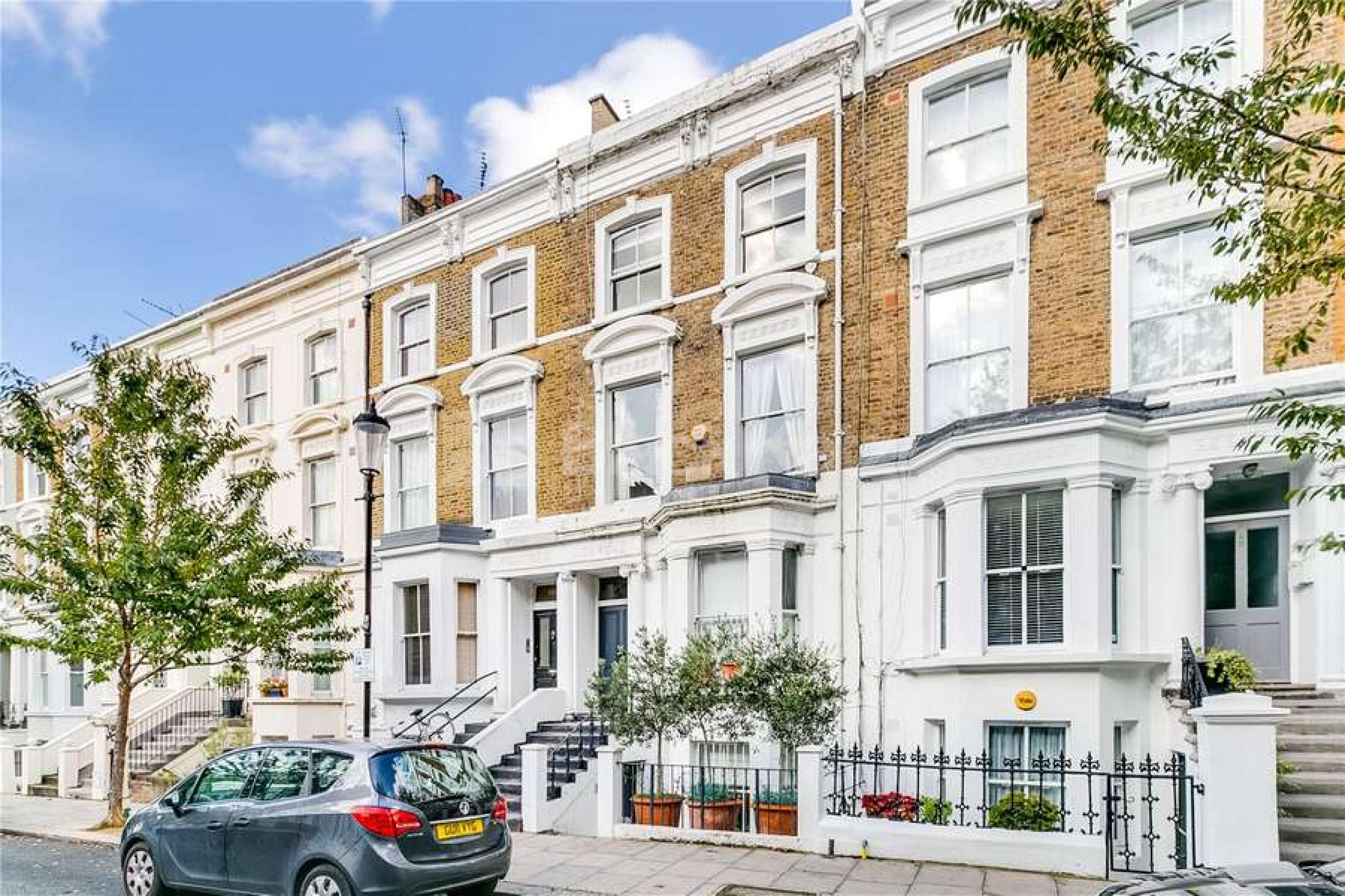 Beautiful spacious two double bedroom property set in a great location  Chesterton Road, Ladbroke Grove W10