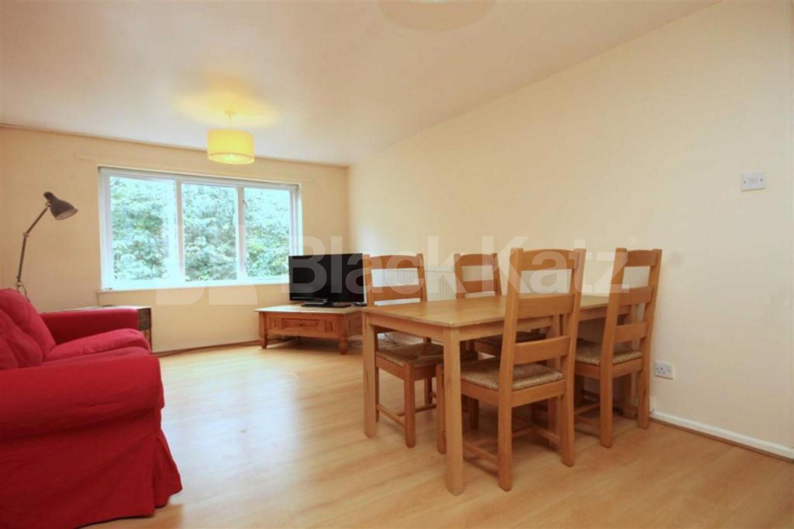 Spacious 3-Bedroom Flat in Vibrant East London Location – Chicksand Street, E1 Chicksand Street, Whitechapel
