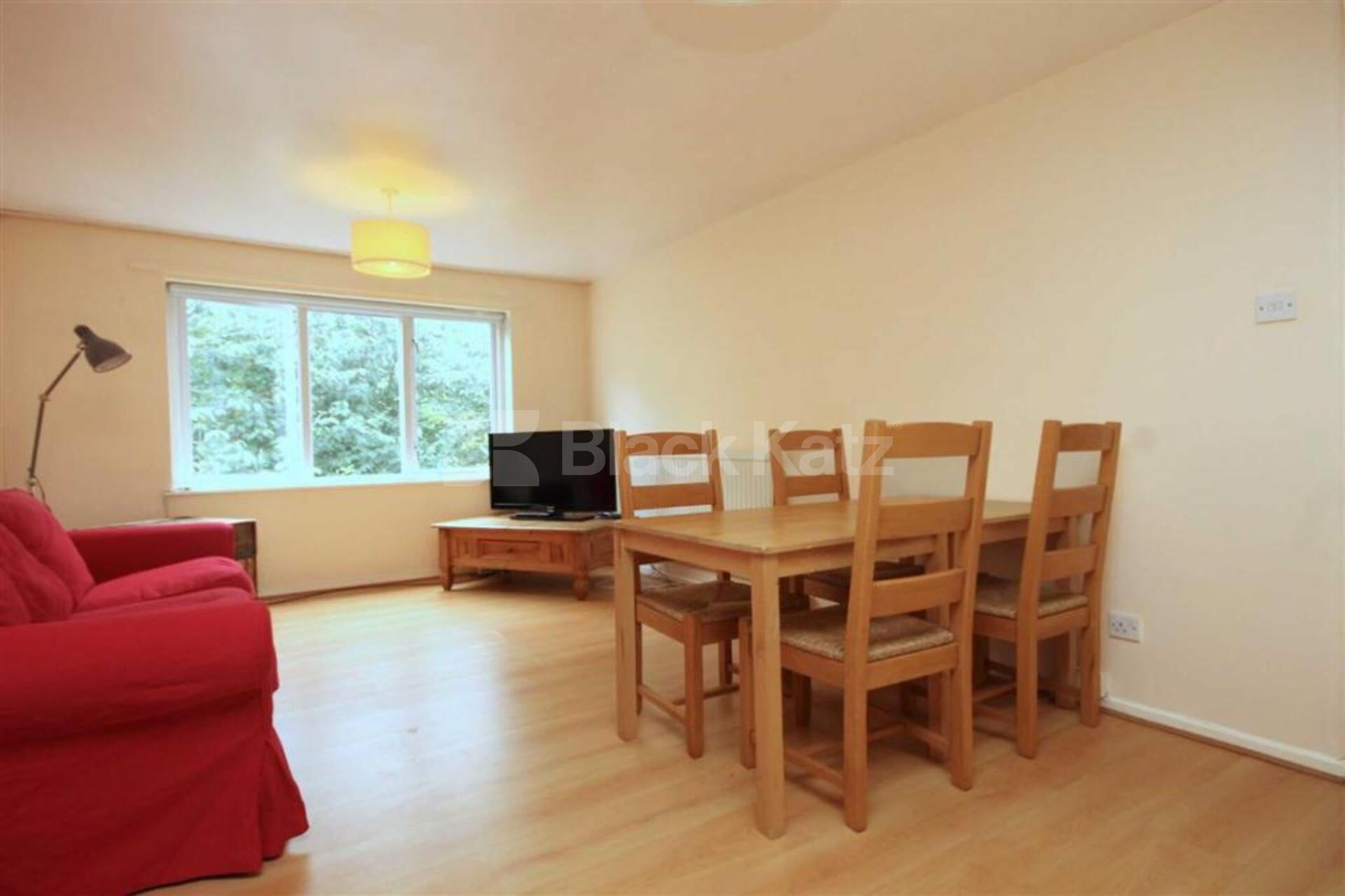 Spacious 3-Bedroom Flat in Vibrant East London Location – Chicksand Street, E1 Chicksand Street, Whitechapel E1