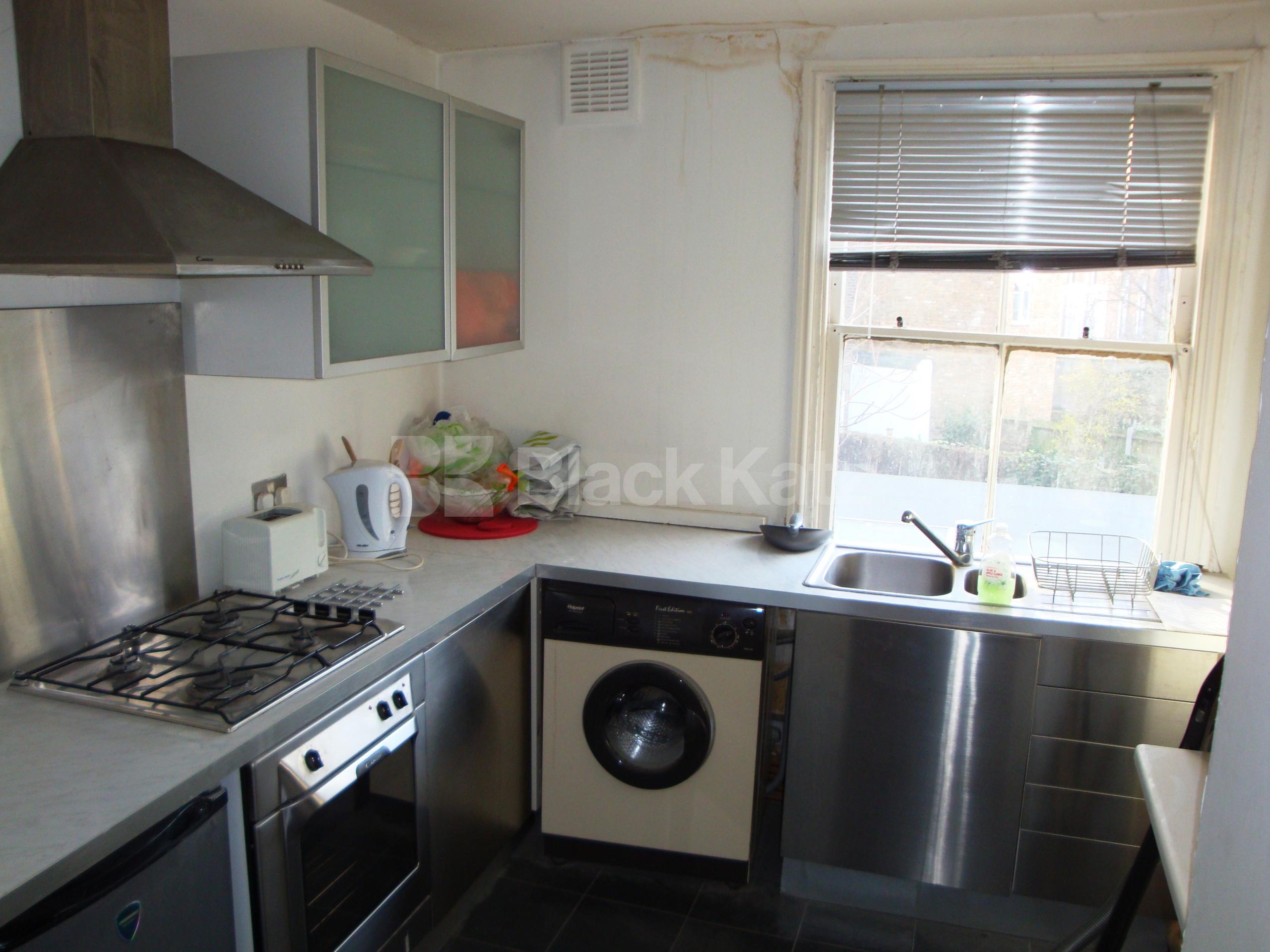 			Inclusive off all bills!, Studio Apartment, 1 bath, 1 reception Flat			 Chippenham Road, MAIDA VALE W9