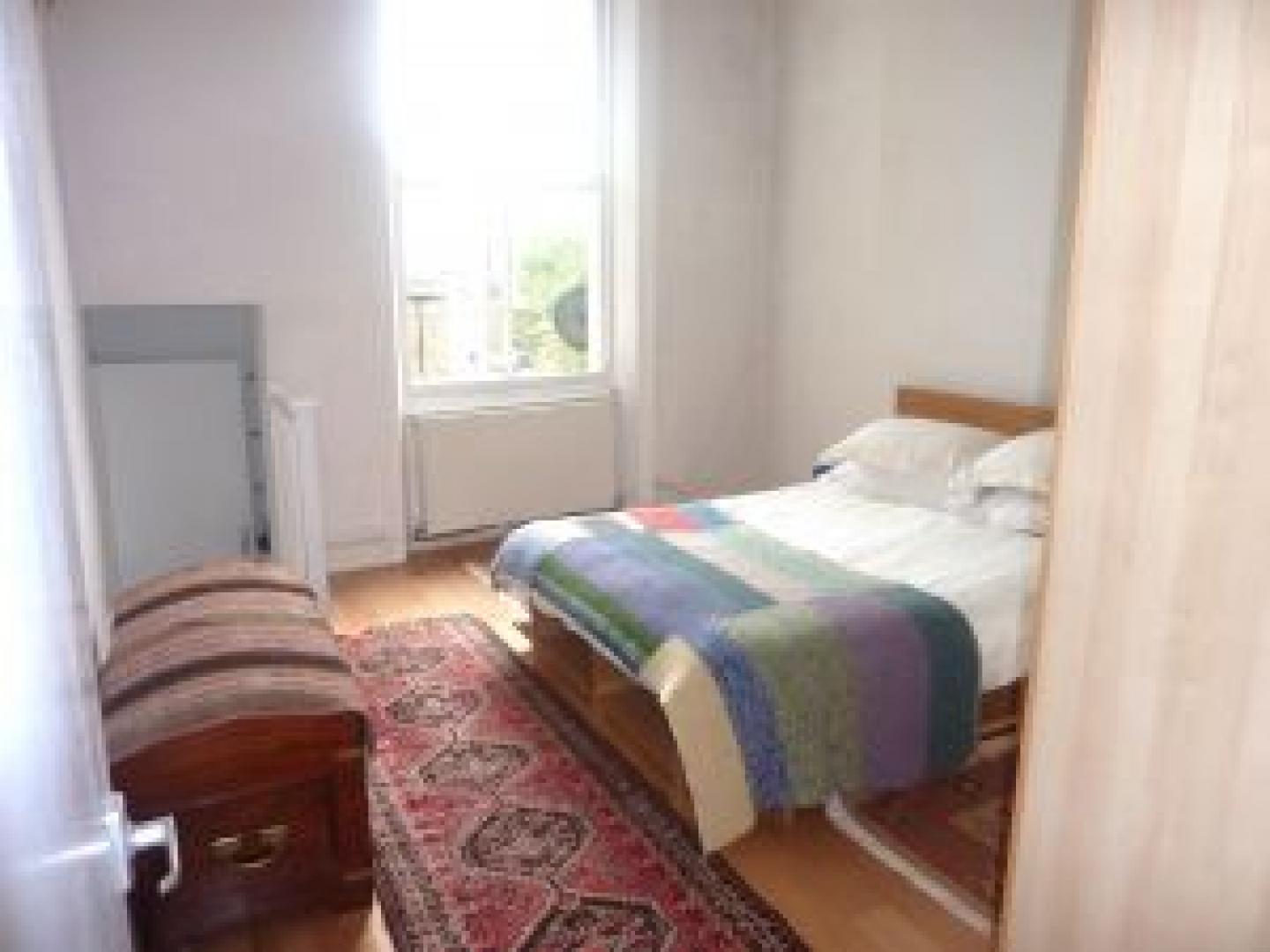 			1 Bedroom, 1 bath, 1 reception Flat			 Chippenham Road, MAIDA VALE