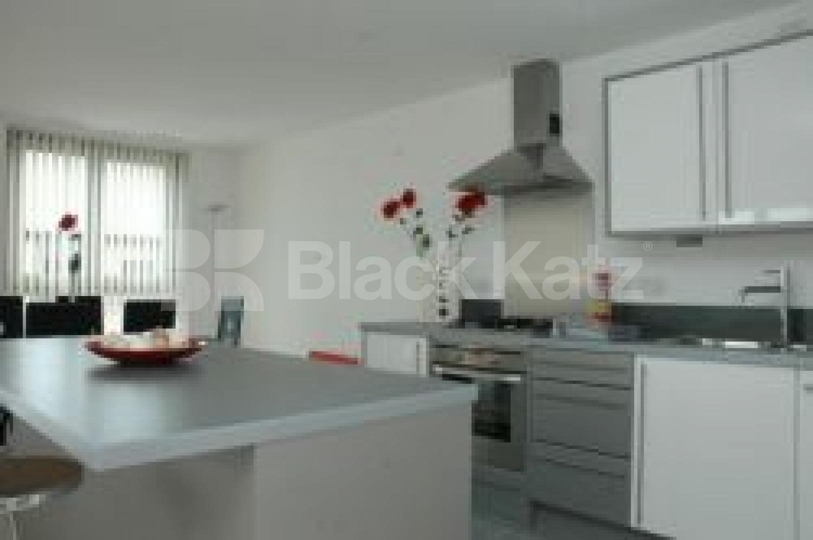 			NEW INSTRUCTION, 2 Bedroom, 1 bath, 1 reception Flat			 Vizion 7, HOLLOWAY N7