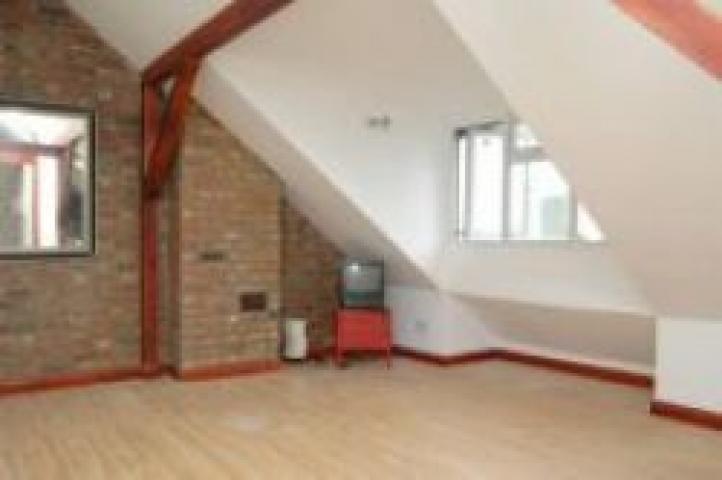 			1 Bedroom, 1 bath, 1 reception Flat			 Brondesbury Park, BRONDESBURY NW2