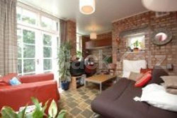 			VIEWING HIGHLY RECOMMENDED!!!, 1 Bedroom, 1 bath, 1 reception Flat			 Holly Lodge Mansions,Oakeshott ave, HIGHGATE N6