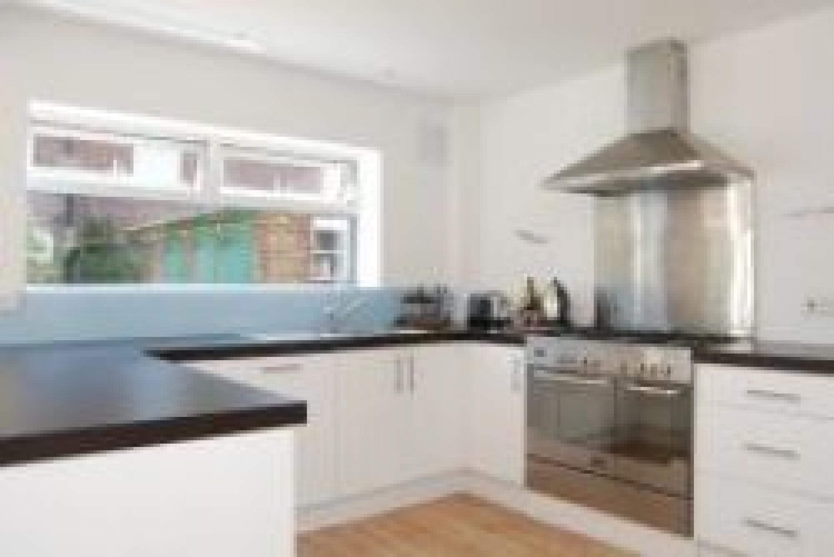 			3 Bedroom, 1 bath, 1 reception Flat			 Compton Road, KENSAL GREEN NW10