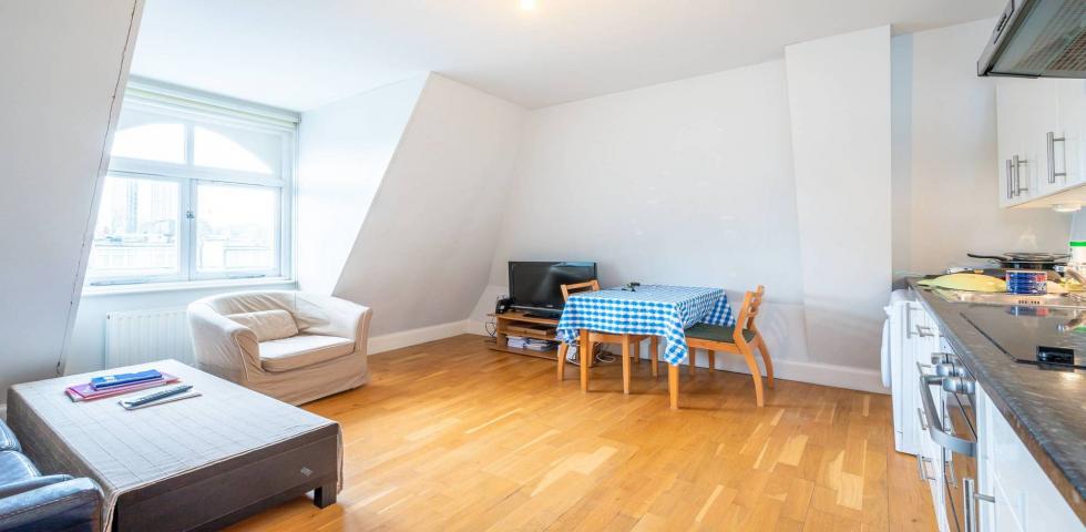 			1 Bedroom, 1 bath, 1 reception Apartment			 Adamson Road , SWISS COTTAGE