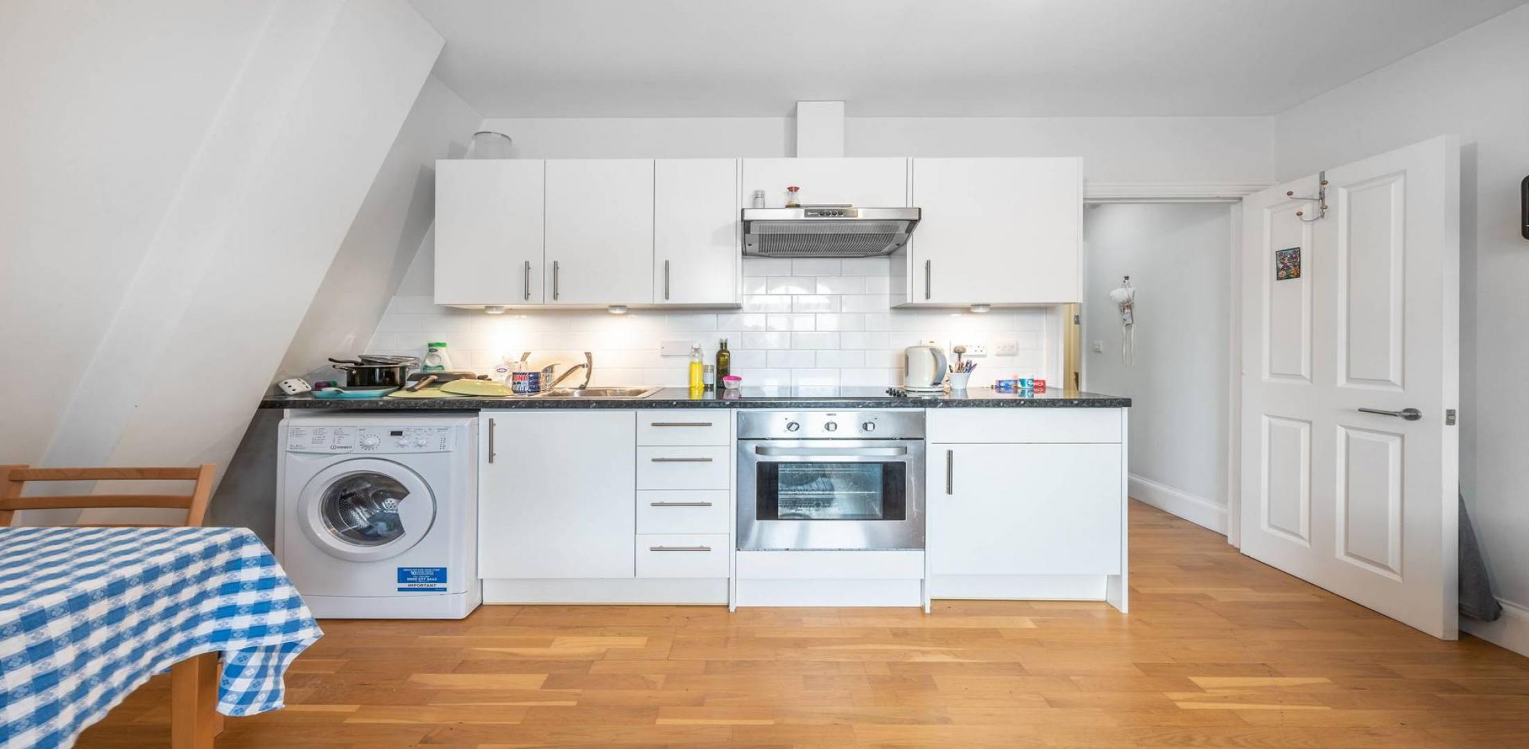 			1 Bedroom, 1 bath, 1 reception Apartment			 Adamson Road , SWISS COTTAGE