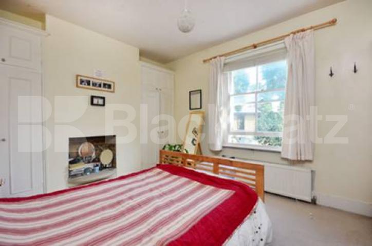 			UNDER OFFER , 3 Bedroom, 1 bath, 1 reception Apartment			 Merivale Road, Putney