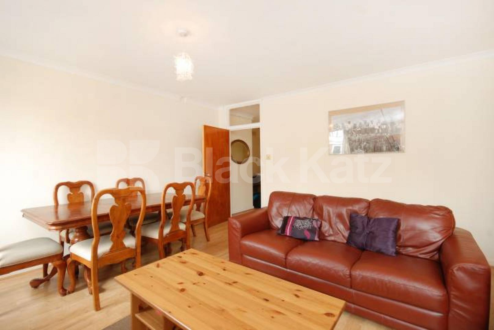 			MINUTES TO HYDE PARK!, 3 Bedroom, 1 bath, 1 reception Flat			 Moscow Road, QUEENSWAY
