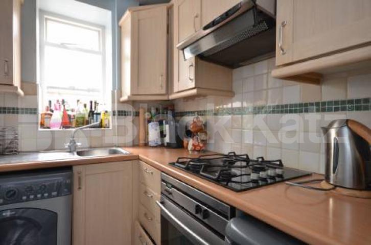 			1 Bedroom, 1 bath, 1 reception Terraced House			 Princes Avenue, Muswell Hill