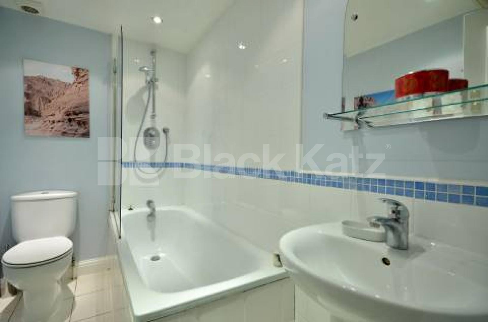 			1 Bedroom, 1 bath, 1 reception Terraced House			 Princes Avenue, Muswell Hill