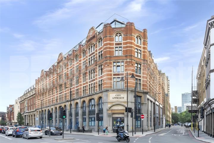 Stylish One-Bedroom Apartment in Prime Old Street Location – 764 Sq Ft City Road, Old Street