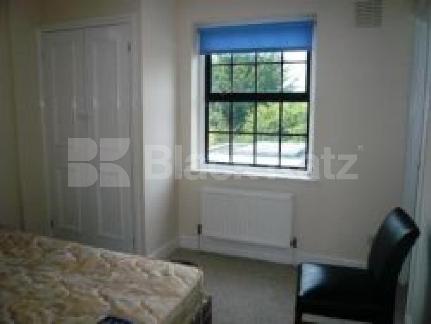 			NEW INSTRUCTION, 1 Bedroom, 1 bath, 1 reception Flat			 Clarendon Road, Holland Park