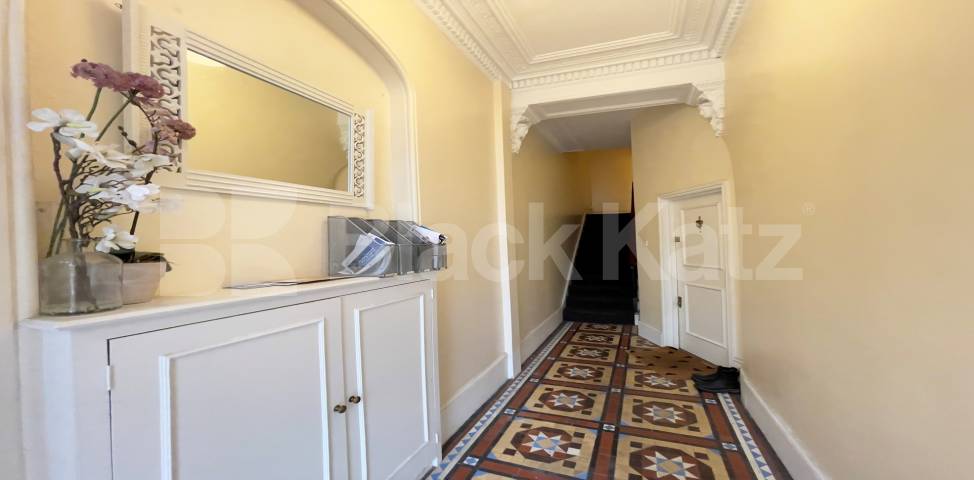 Stunning triplex period conversion with roof terrace  Clapham Road, Clapham North