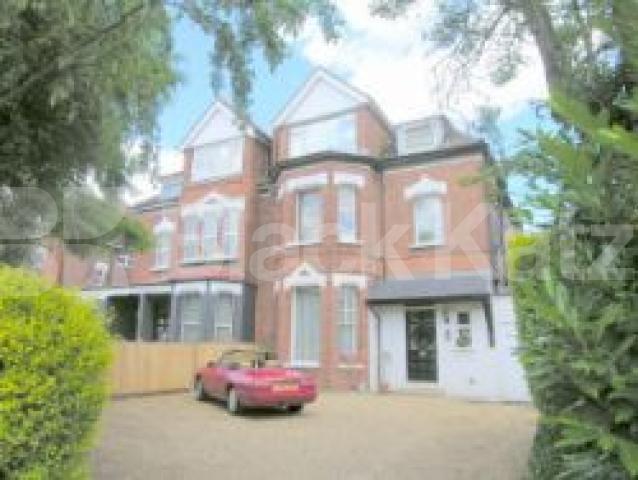 			2 Bedroom, 1 bath, 1 reception Flat			 Great North Road, Highgate