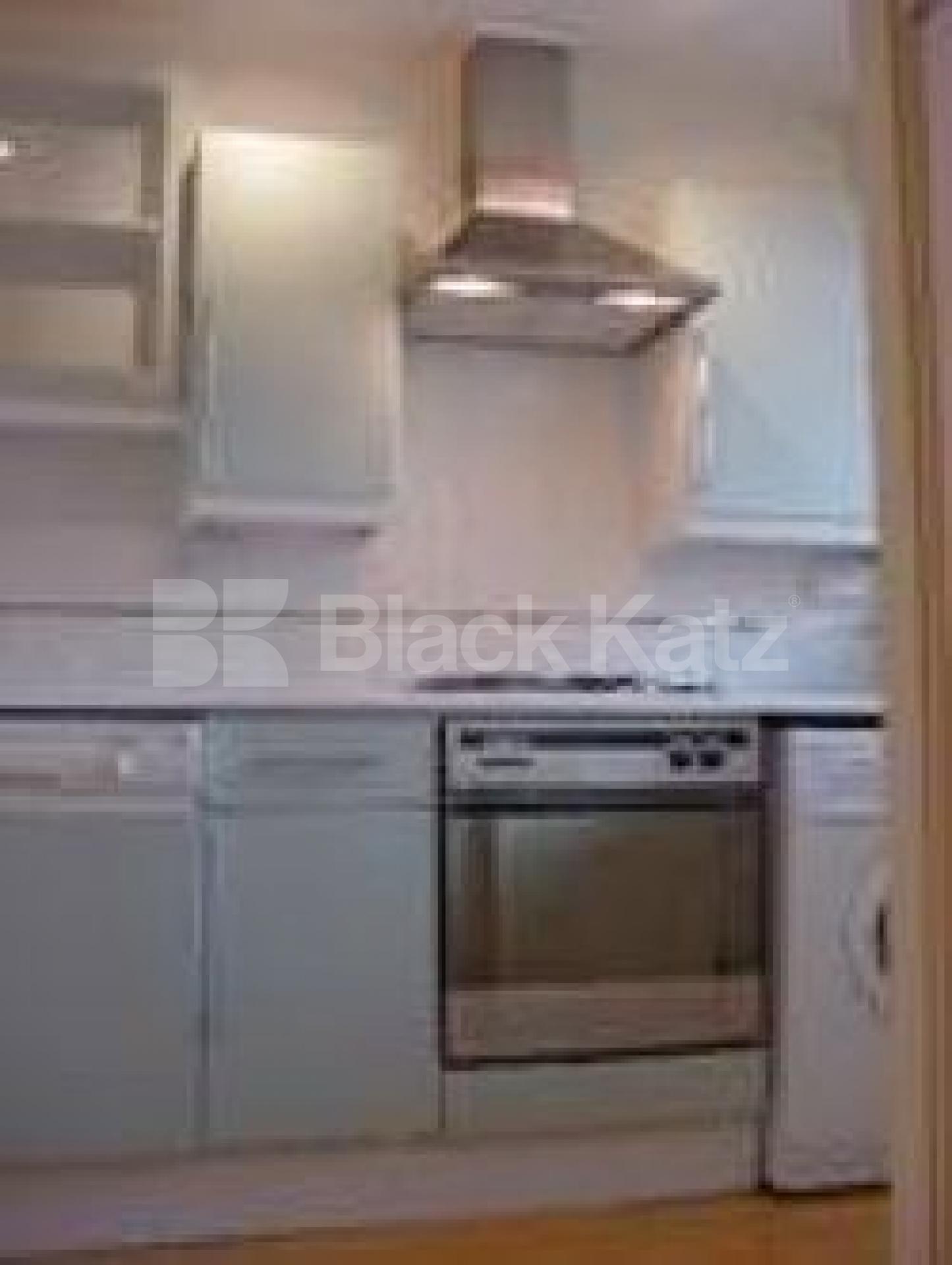 			2 Bedroom, 1 bath, 1 reception Flat			 Shaftsbury Street, OLD STREET/CITY ROAD N1 N1