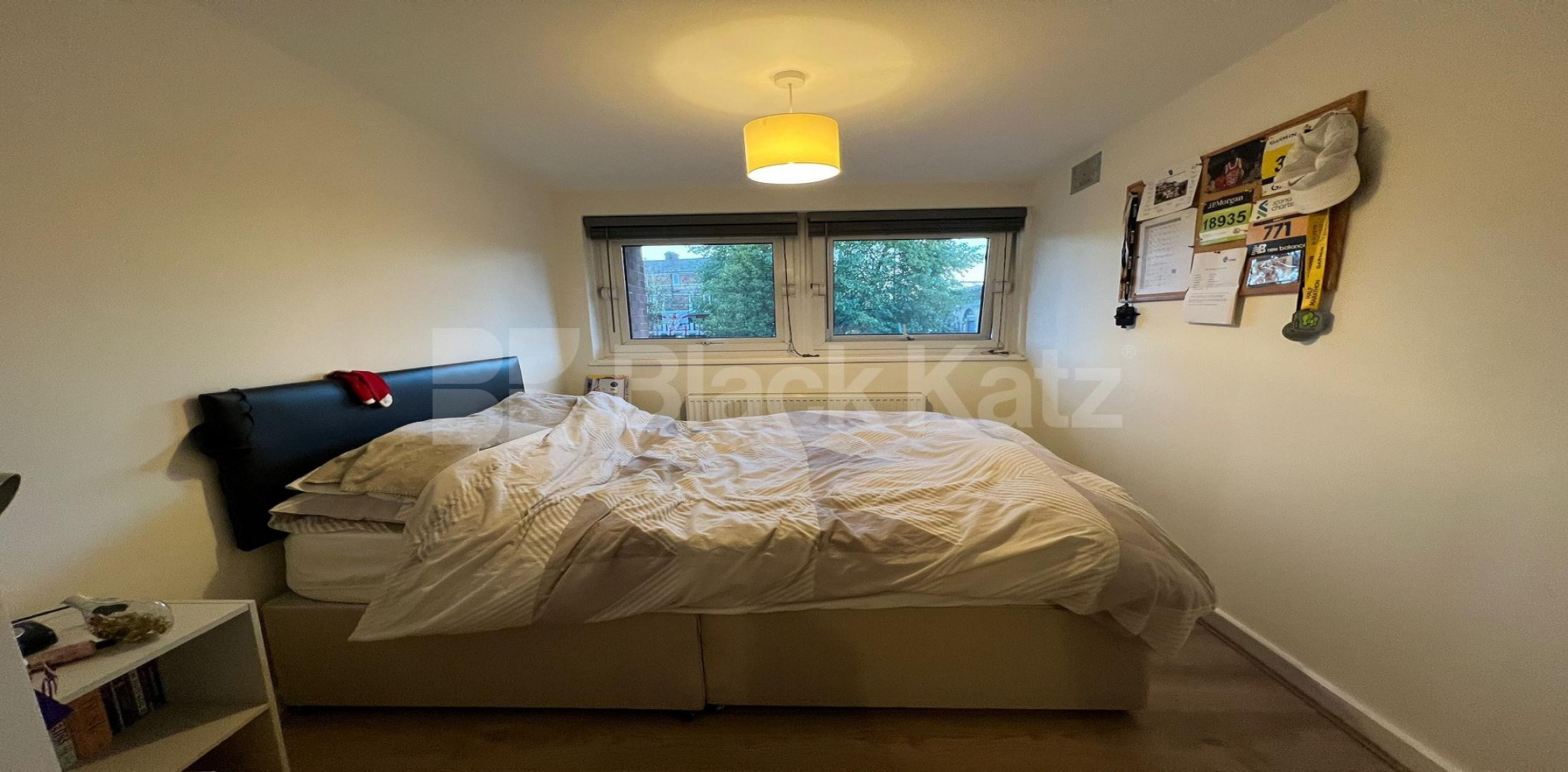 stylish and contemporary three bed flat with garden Coxson way , Tower Bridge