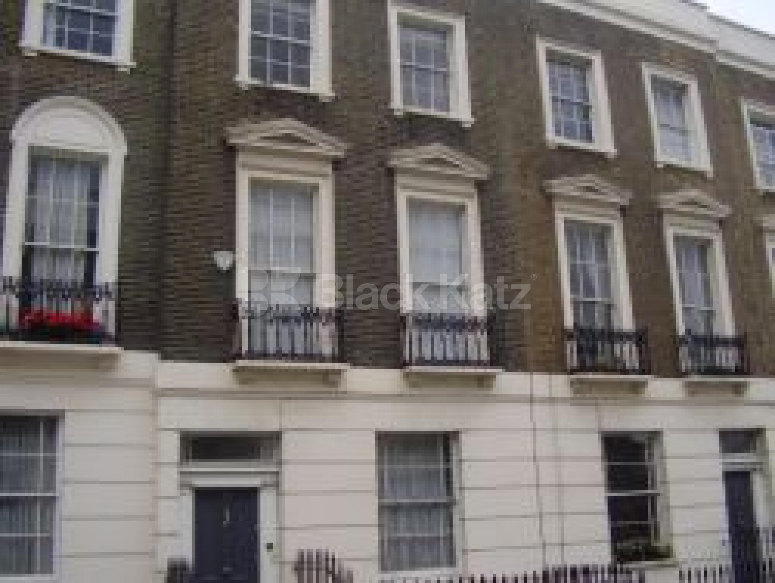 			3 Bedroom, 1 bath, 1 reception Flat			 Copenhagen Street, ANGEL N1 N1