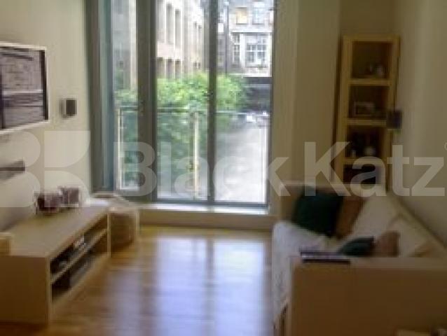 			1 Bedroom, 1 bath, 1 reception Flat			 Railway Street, KINGS CROSS N1