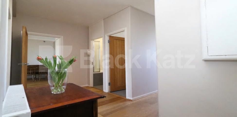 			NEW INSTRUCTION ALL BILLS INCLUDED, 3 Bedroom, 1 bath, 1 reception Apartment			 Thessaly Road, Stockwell/Battersea