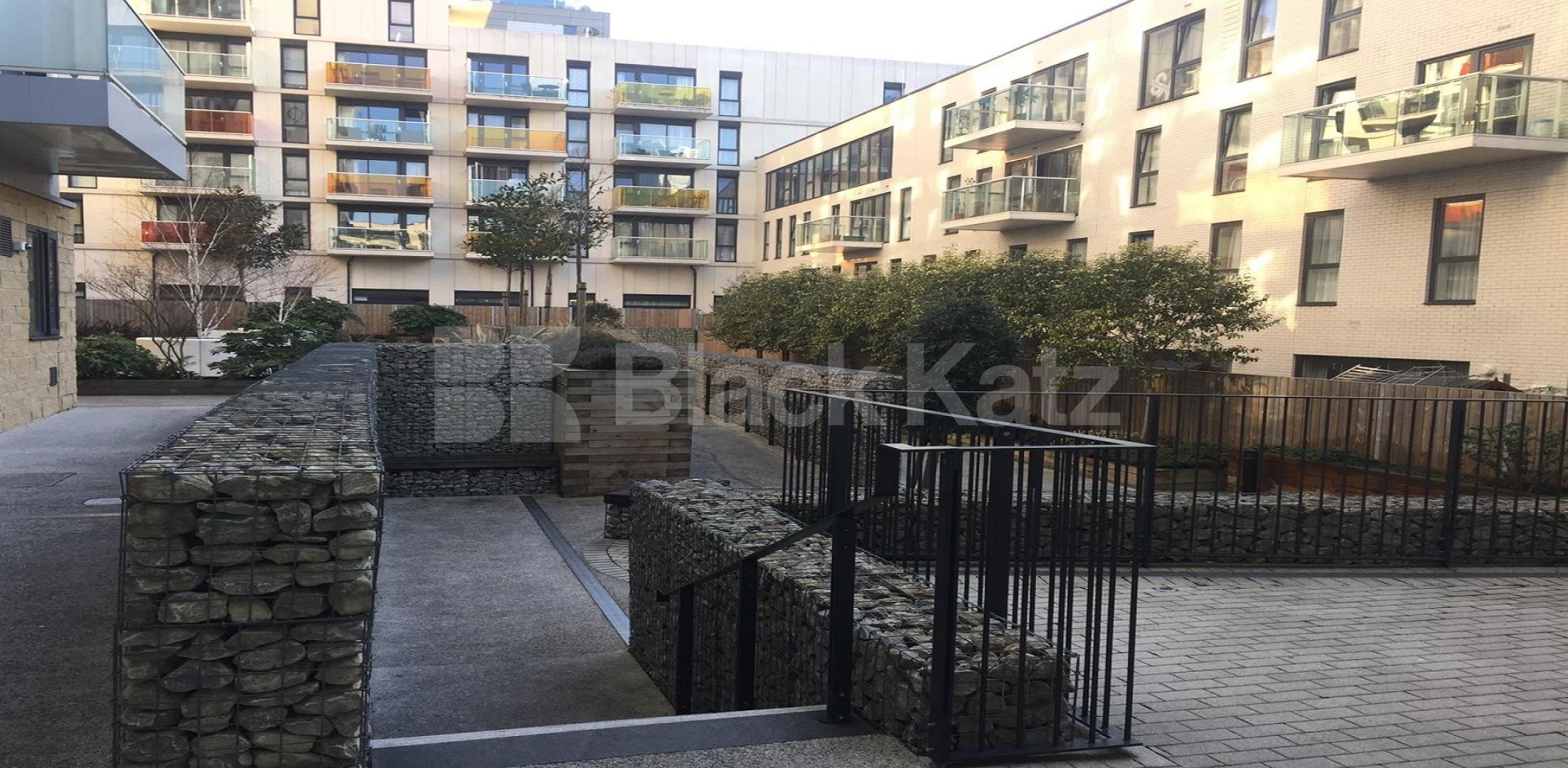 			UNDER OFFER  (Includes Water Rates). , 1 Bedroom, 1 bath, 1 reception Apartment			 Denning Point. Commercial Street., Aldgate 