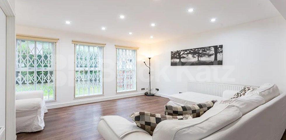 Stunning three bed two bath property set within a private development St Crispins Close, Hampstead