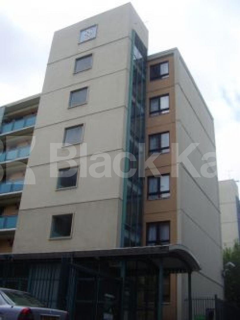 			3 Bedroom, 1 bath, 1 reception Flat			 Cromer Street, KINGS CROSS WC1H