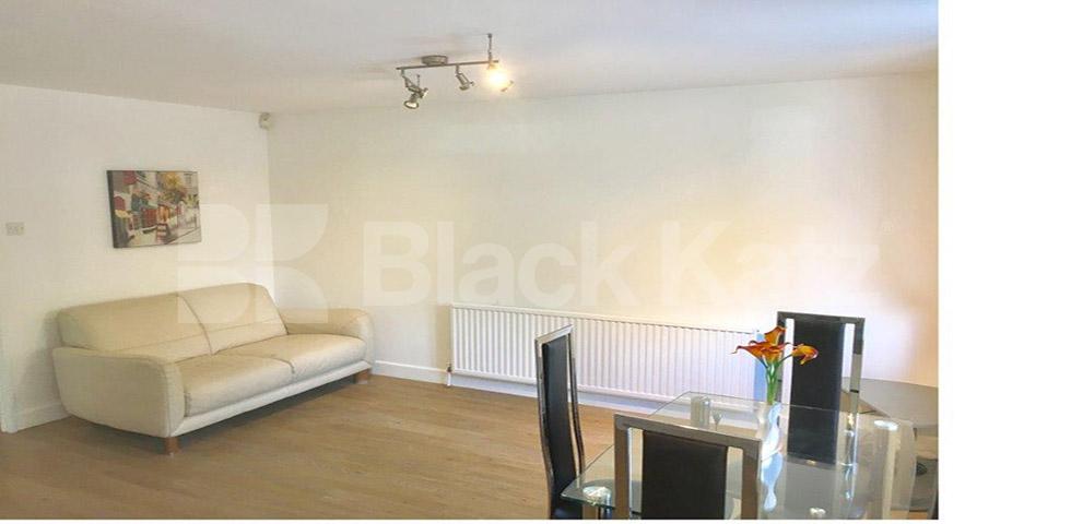 			UNDER OFFER    , 1 Bedroom, 1 bath, 1 reception Apartment			 Crosslet vale, Greenwich