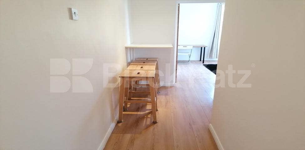			UNDER OFFER , 2 Bedroom, 1 bath, 1 reception Apartment			 Cosser Street , Waterloo/Lambeth North