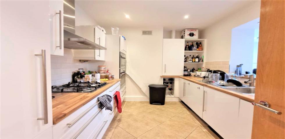 			3 Bedroom, 2 bath, 1 reception Flat			 Maygrove Road, WEST HAMPSTEAD