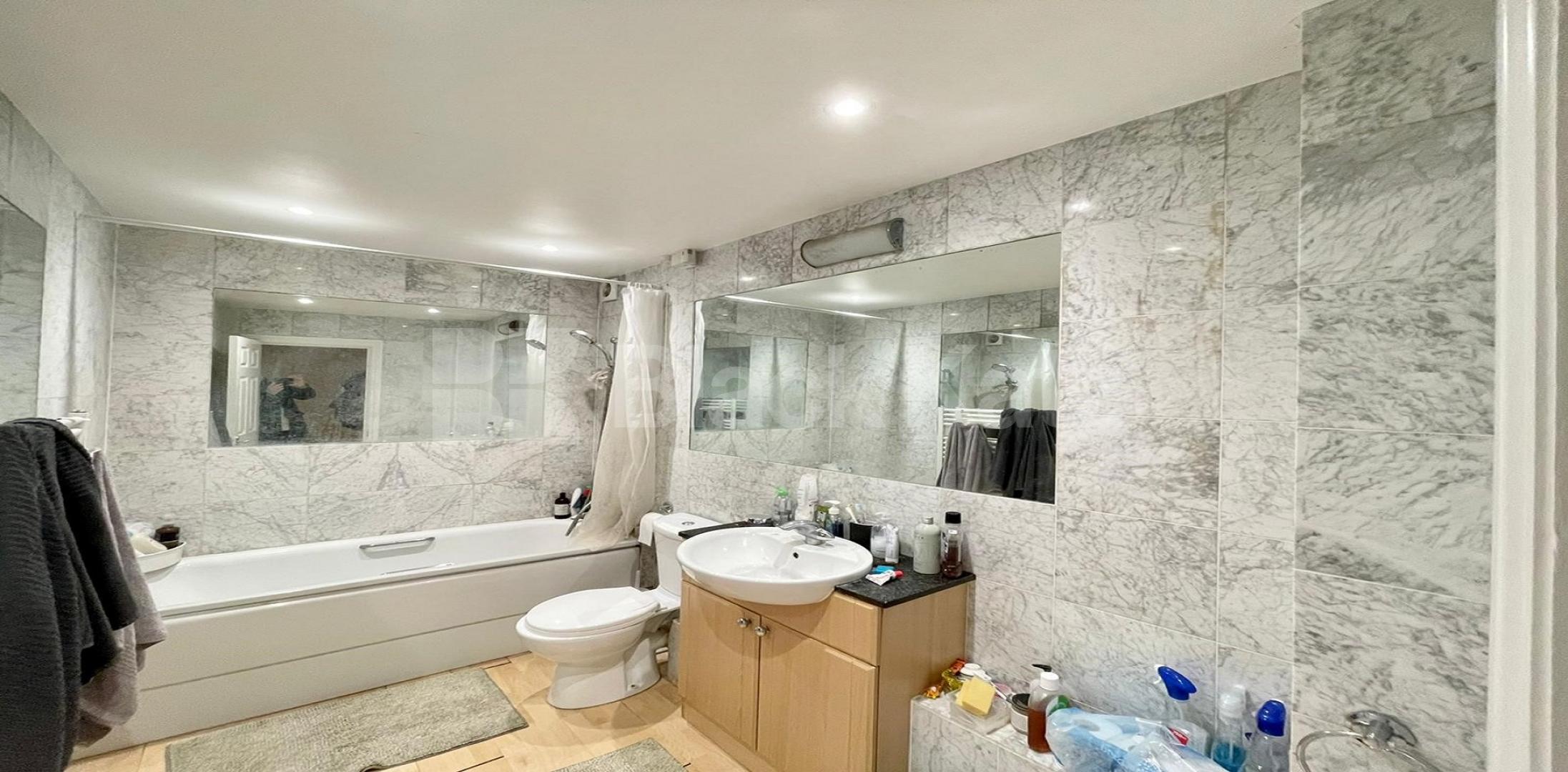 Superbly located ground floor private development The Aspect, Deverell Street , London Bridge/ Borough 