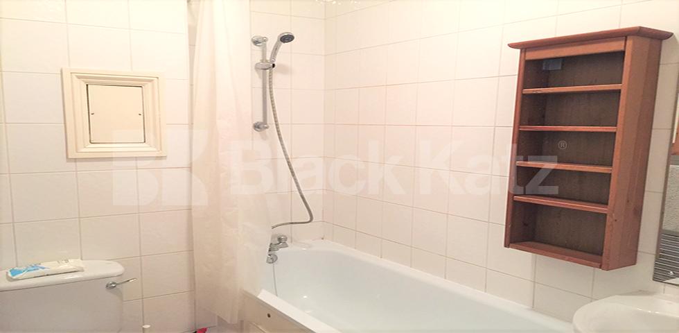 Spacious one bed within a period house mins to tube and shops in maida vale Fernhead Road, Maida Vale / Queens Park