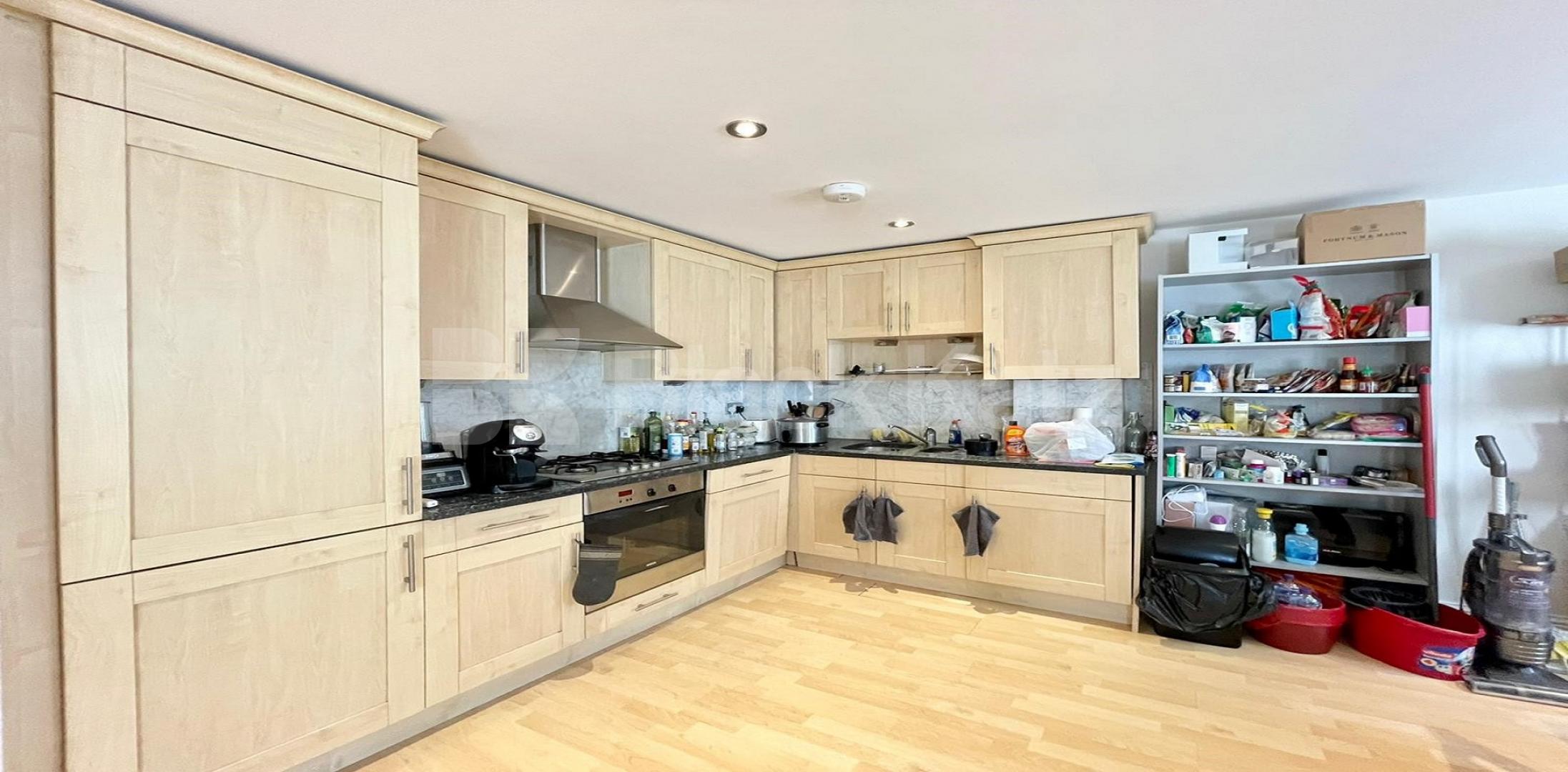 Superbly located ground floor private development The Aspect, Deverell Street , London Bridge/ Borough 