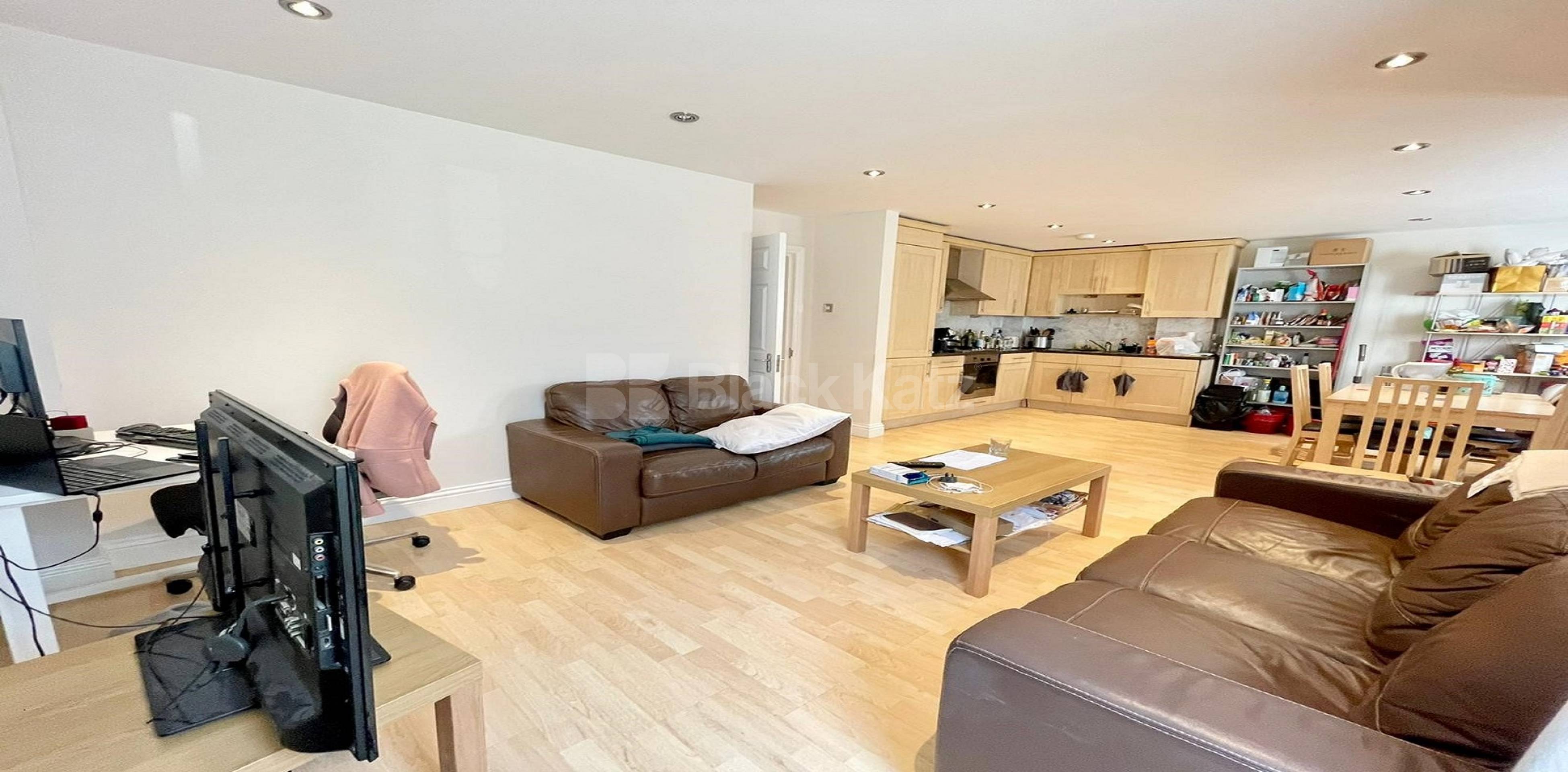 Superbly located ground floor private development The Aspect, Deverell Street , London Bridge/ Borough  SE1