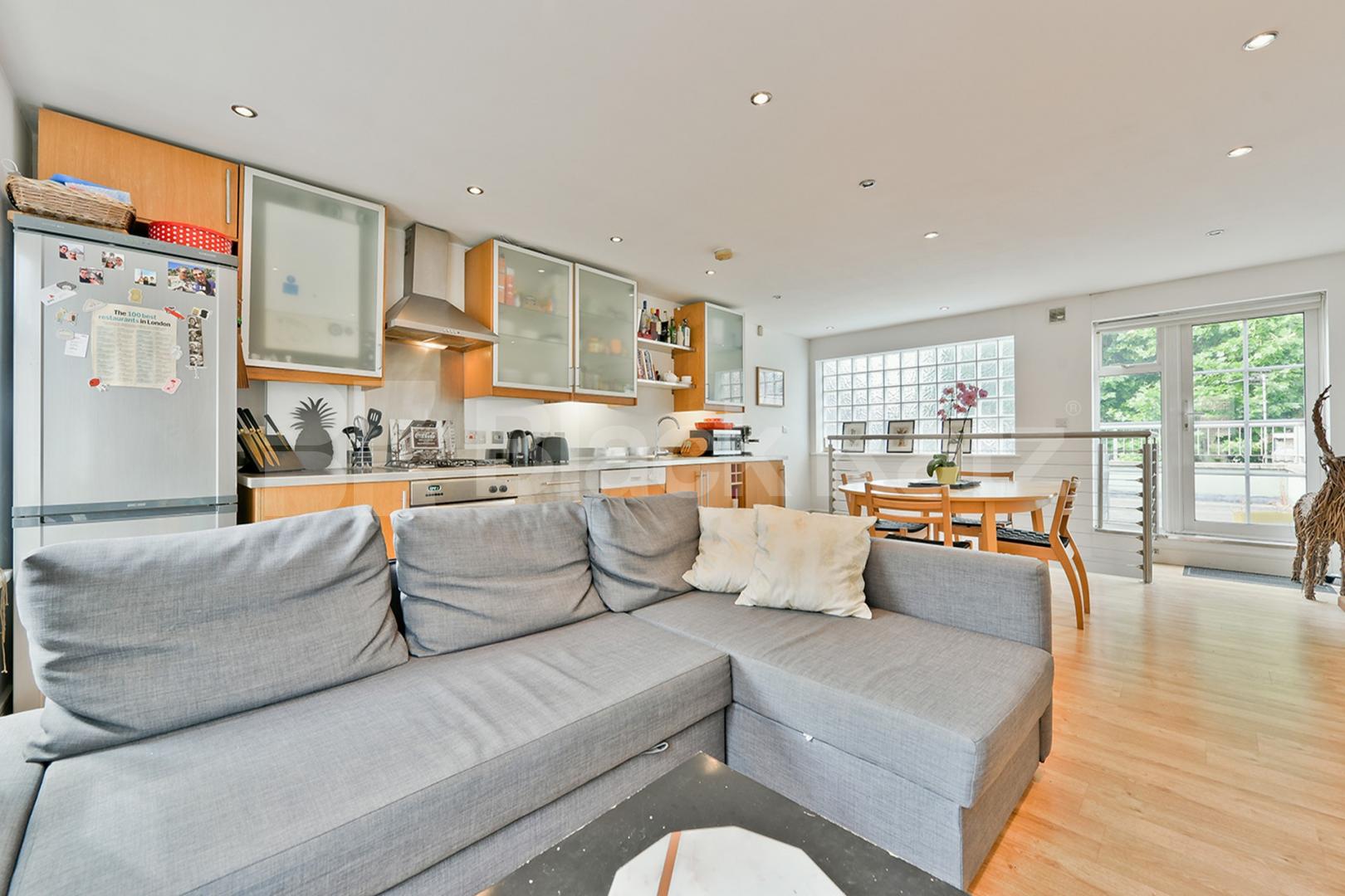 Just off Bermondsey Street, two bathroomed & roof terrace  Decima Street , London Bridge 